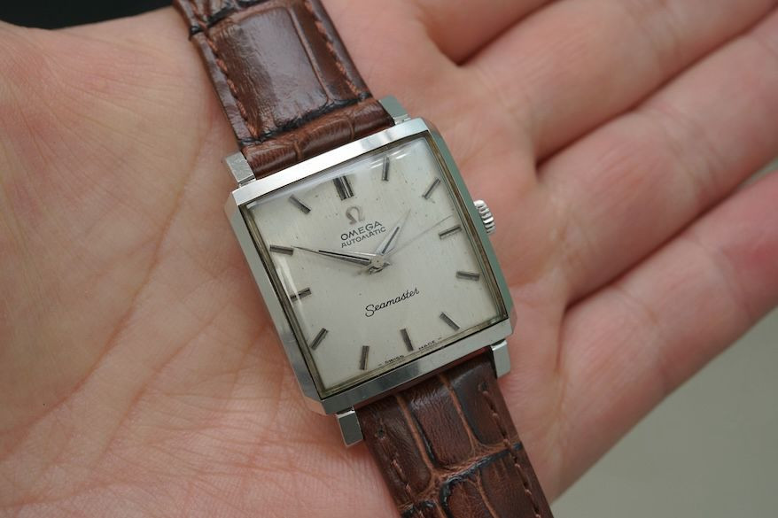 오메가 피오 세라믹/ 오메가 빈티지 탱크 이미지