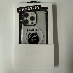 케이스티파이x프라그먼트 아이폰16 pro 케이스 새상품 이미지