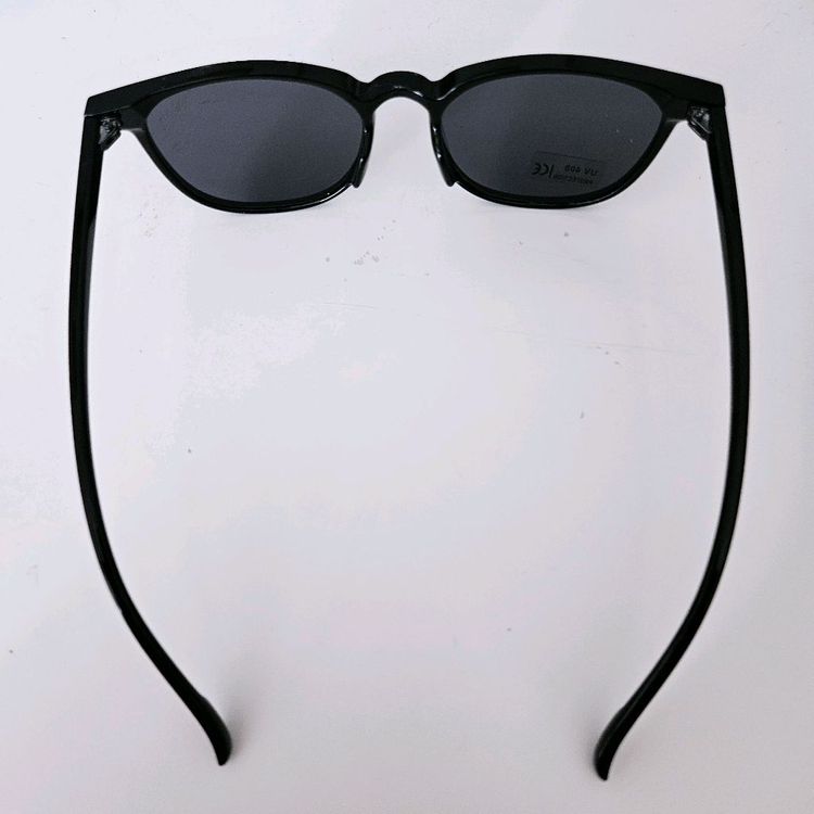 새상품]마감좋고 착용감좋은 뿔테 남자 여자 선글라스 골프 등산 운전용 차량용 여행 낚시 자전거 캠핑 축구 썬글라스 이미지