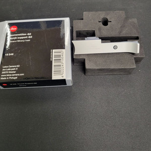 라이카q2용정품엄지그립판매합니다 이미지