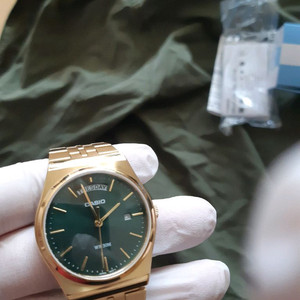 카시오 PRX젠타맛 MTP B146G 골드그린 금장 시계 이미지