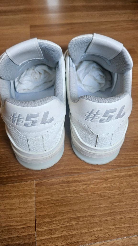 루이비통 LV 트레이너 스니커즈 화이트 #54 이미지