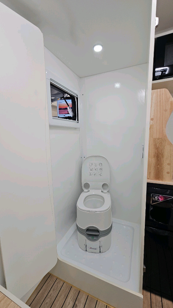 트럭캠퍼 차박스 이미지