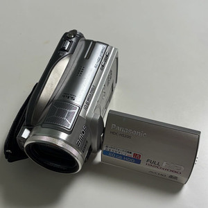 라이카x파나소닉 HDC HS200 빈티지 캠코더 실버 이미지