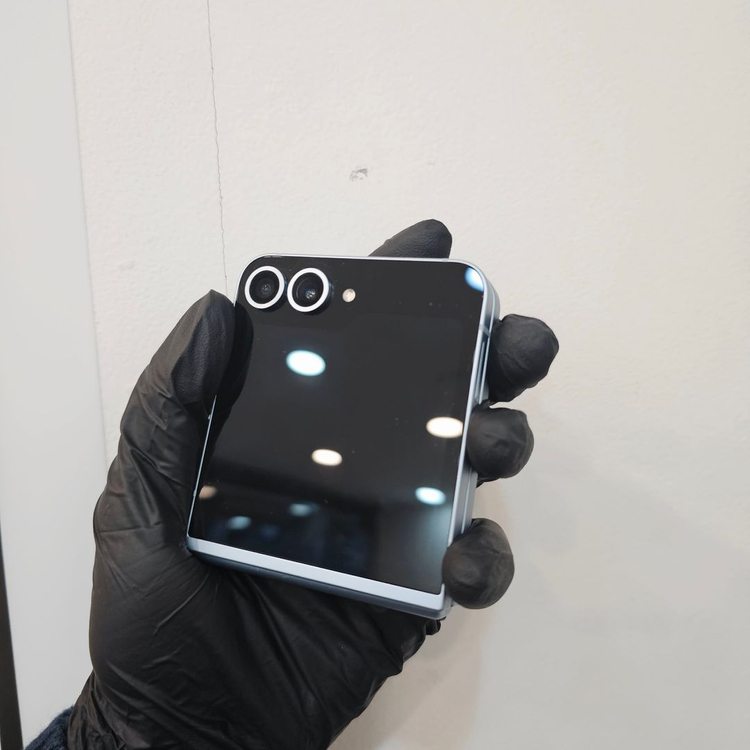 갤럭시Z플립6 256기가 블루 (무잔상) / 0311 이미지