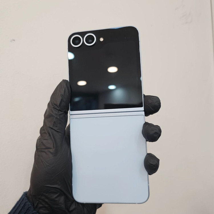 갤럭시Z플립6 256기가 블루 (무잔상) / 0311 이미지