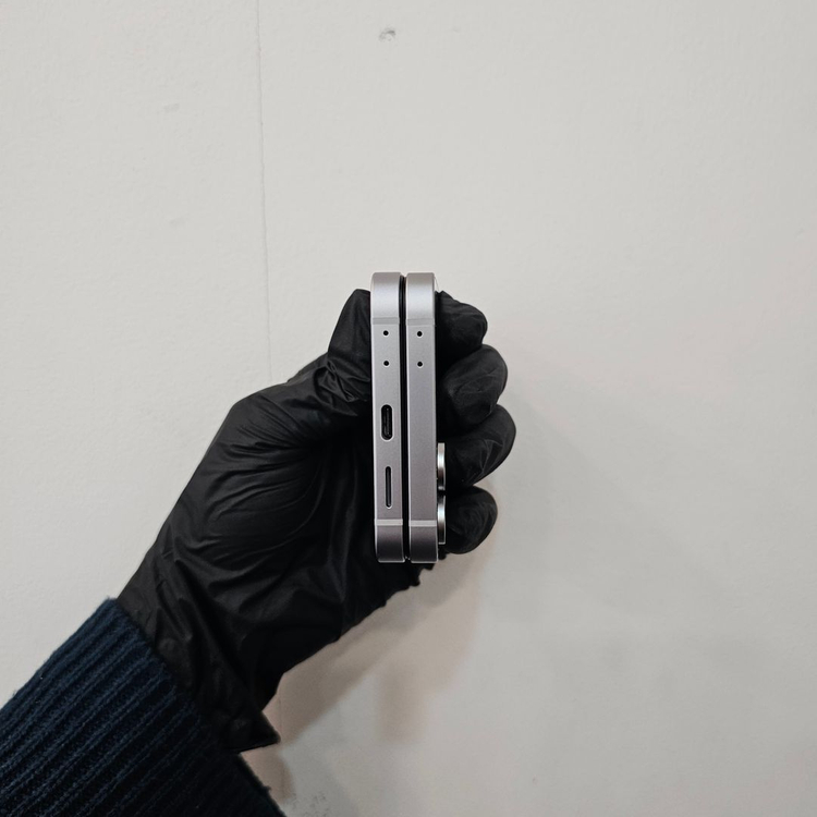 갤럭시Z플립6 256기가 실버 (무잔상) / 0314 이미지