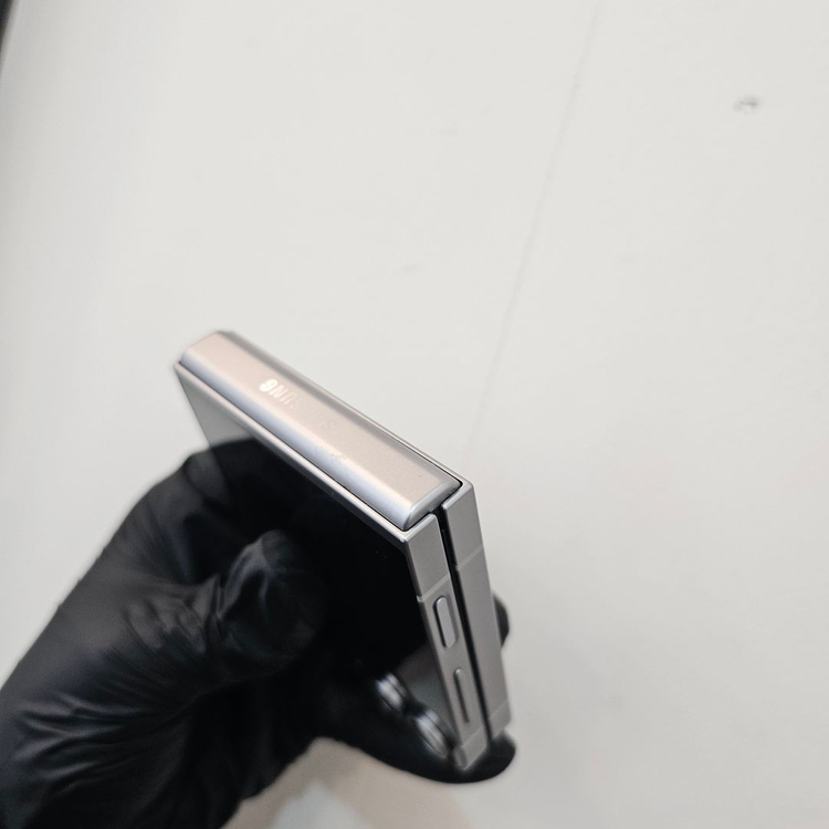 갤럭시Z플립6 256기가 실버 (무잔상) / 0314 이미지