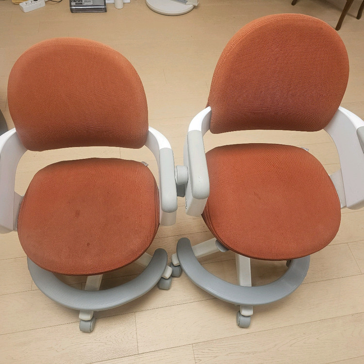 시디즈 링고 책상의자 2개 이미지