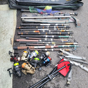 낚시대 및 장비 일괄세트 이미지