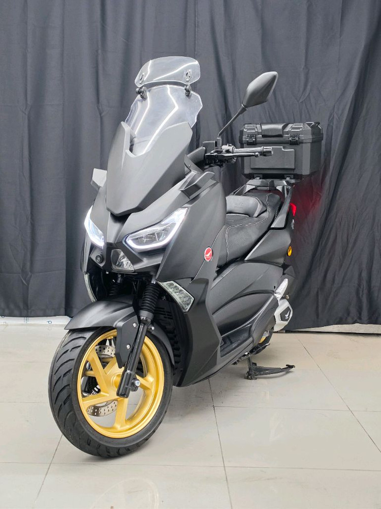 보스250 착한스쿠터 2026년식 6989KM 1인신조 무사고 신차급매물 오토바이 최저가 판매 이미지