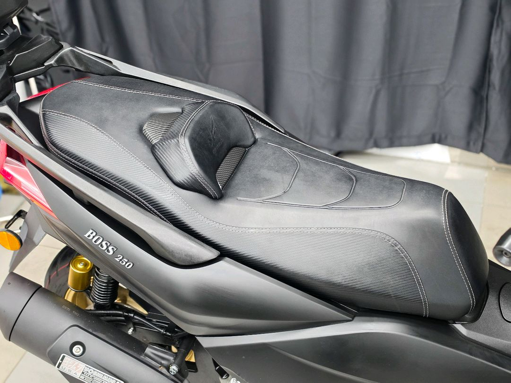 보스250 착한스쿠터 2026년식 6989KM 1인신조 무사고 신차급매물 오토바이 최저가 판매 이미지