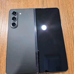 폴더블 스마트폰 512GB 이미지