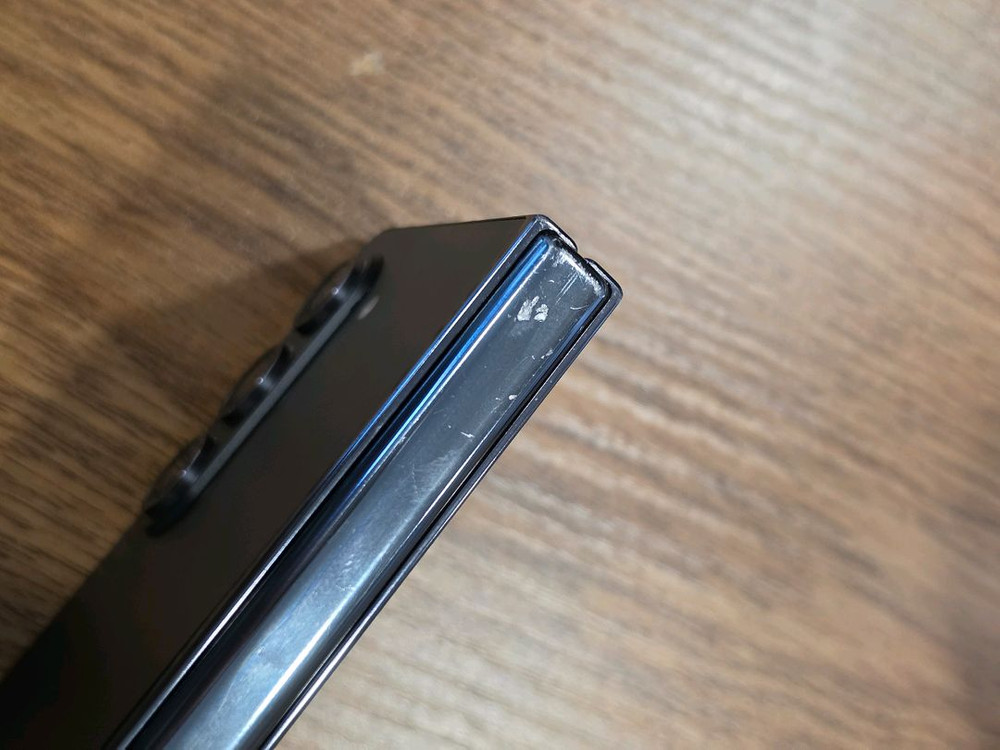 폴더블 스마트폰 512GB 이미지