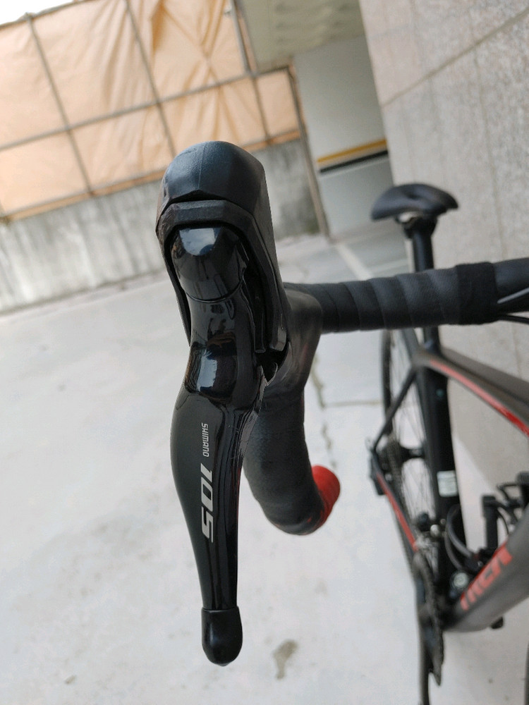 20년 트렉 에몬다sl5 디스크 카본 로드자전거 50사이즈 팔아요. 이미지