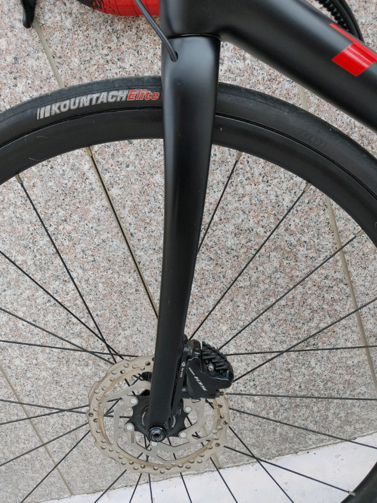 20년 트렉 에몬다sl5 디스크 카본 로드자전거 50사이즈 팔아요. 이미지