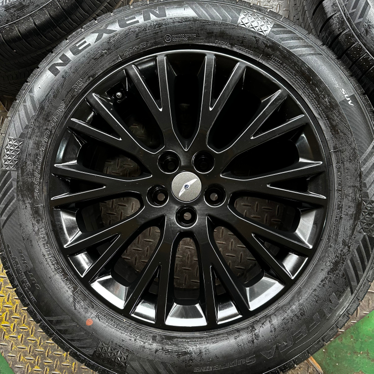 19인치 제네시스 GV80 유광블랙 순정휠타이어 1대분 PCD114.3 8.5J +47 트래드 90% 이미지