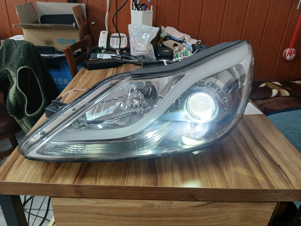 제네시스BH HID 9핀라이트 세트판매합니다. 이미지