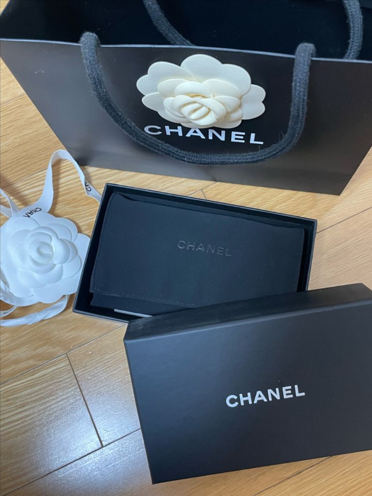 샤넬 보이 카드지갑 (블랙/캐비어/엔틱은장) A80603 이미지