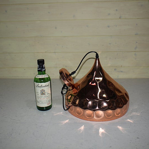 구리색 갓등 전기제품 전등 램프 천정등 일반 전구 끼우는 방식 식탁등 현관 주방 전원주택 농막 이미지