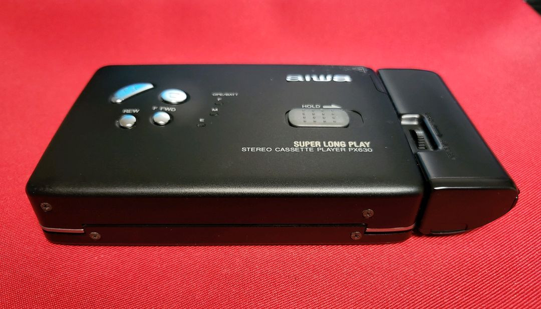 AIWA HS-PX630 아이와워크맨 정크기기 이미지