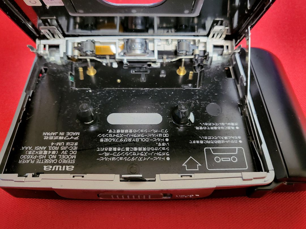 AIWA HS-PX630 아이와워크맨 정크기기 이미지