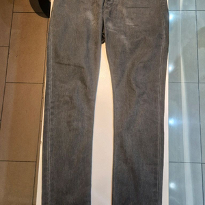 띠어리(Theory) RAFFI SLIM FIT 그레이진 30 판매합니다 단시간 착용후 보관만 한 새것 같은 중고입 이미지