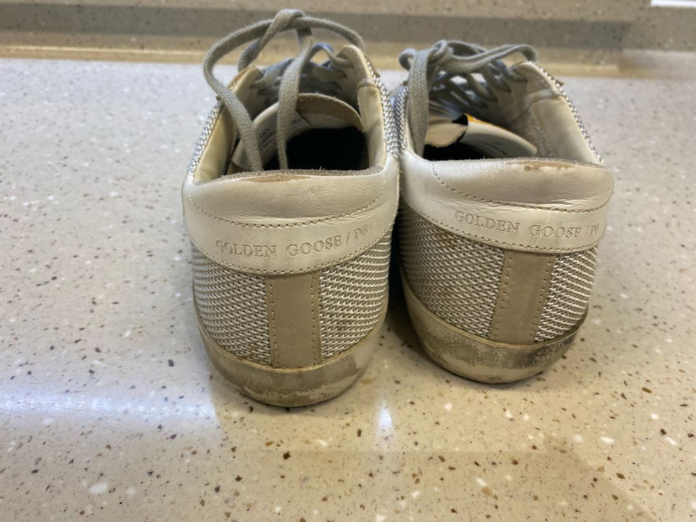 골든구스 슈퍼스타 블랙스타 스니커즈 이미지