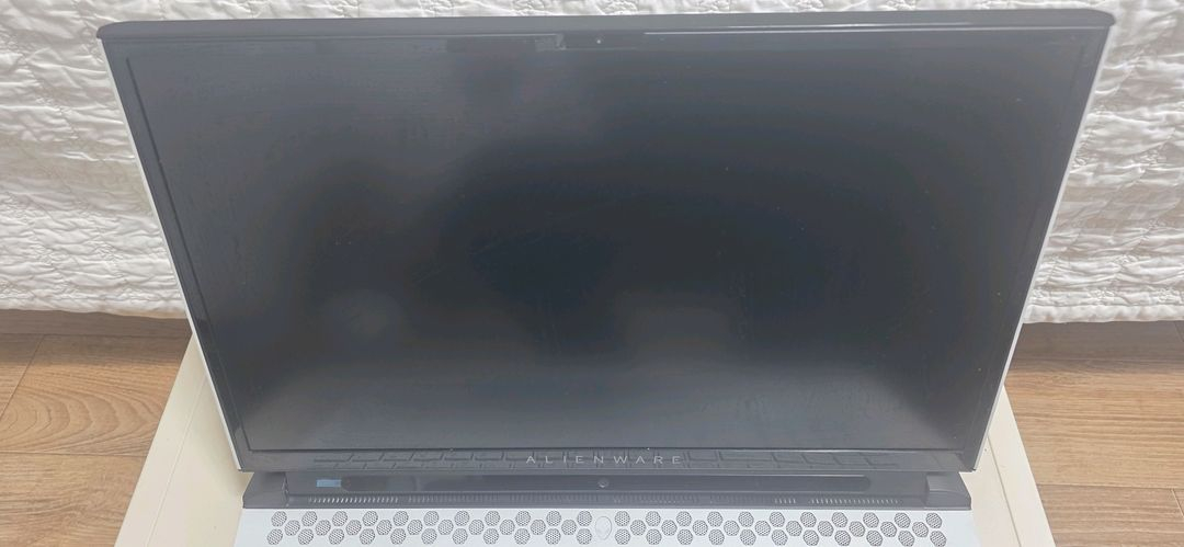 델에일리언웨어 51M R2 2080Super 360HZ게이밍노트북(풀박스 이미지