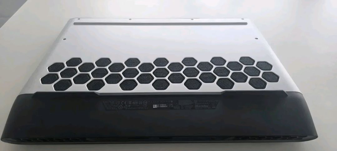 델에일리언웨어 51M R2 2080Super 360HZ게이밍노트북(풀박스 이미지