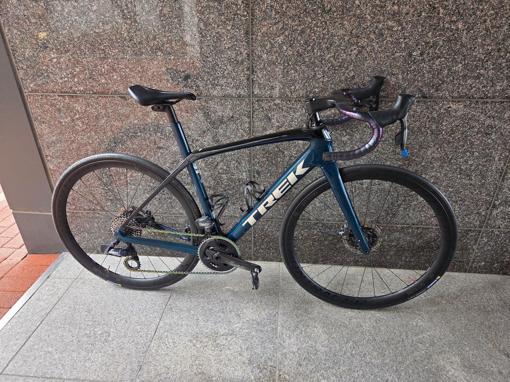 22년식 트렉 도마니 SL7 AXS 이미지