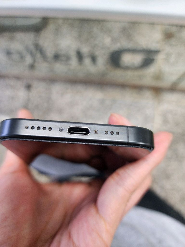 아이폰15프로 256기가 깨끗한 특AAA급(선물용^^수리이력없이 깔끔함^ 이미지