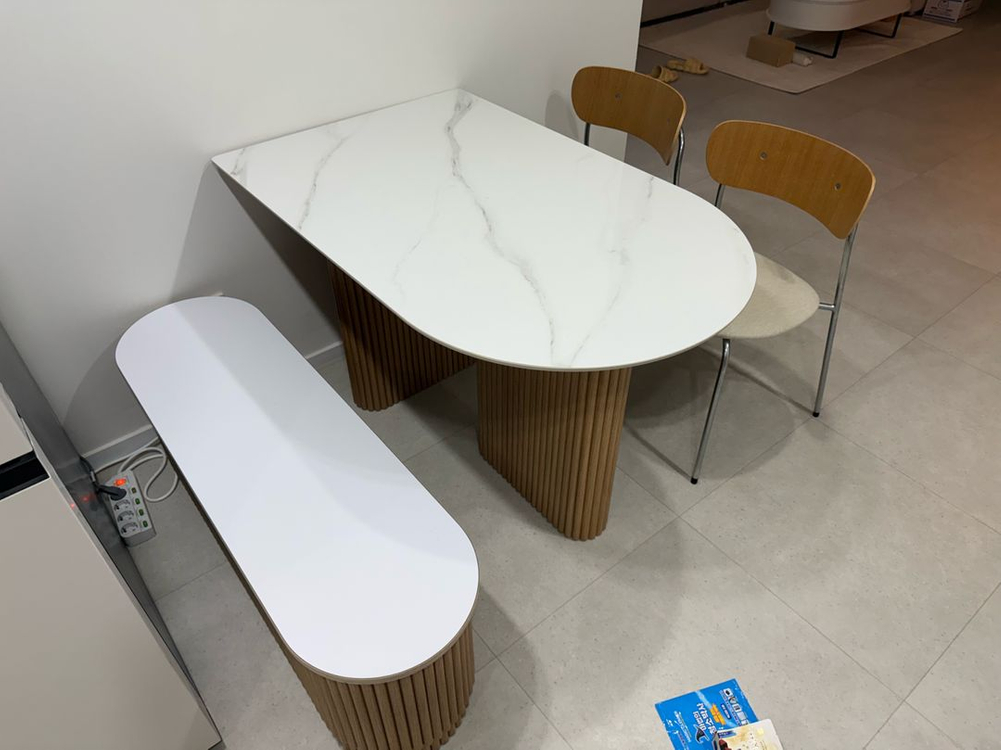 세라믹 식탁 벤치 의자 세트 이미지