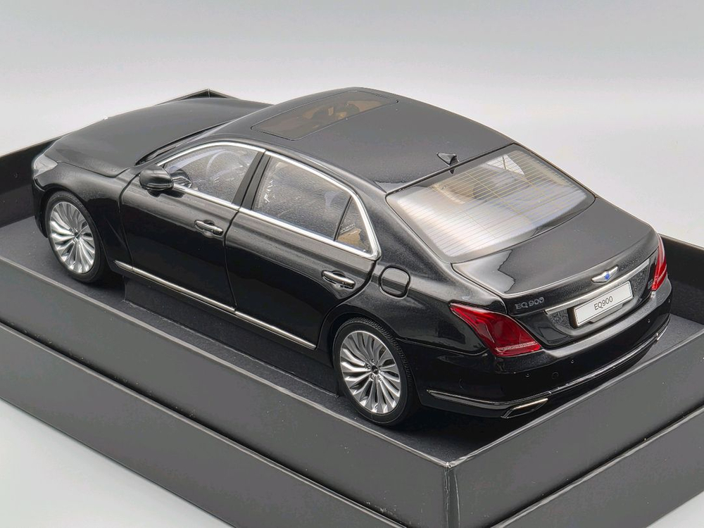 1:18 현대 EQ900 5.0 (HI, 미니크래프트) 이미지