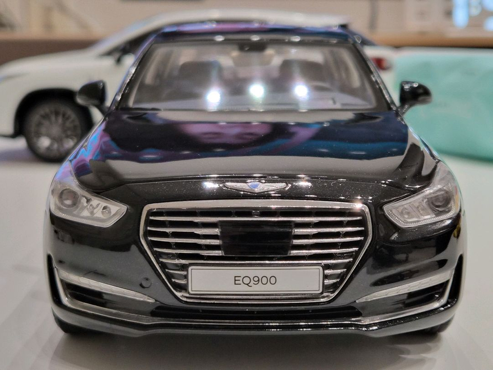 1:18 현대 EQ900 5.0 (HI, 미니크래프트) 이미지