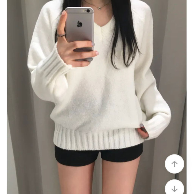 에이블리 selez 셀레즈 유플 나그랑 브이넥 니트 루즈핏 아이보리 이미지