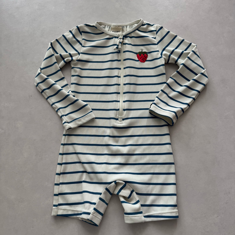 쿨링 딸기 스트라이프 래쉬가드 98-104 사이즈,모자 52-54 사이즈 이미지