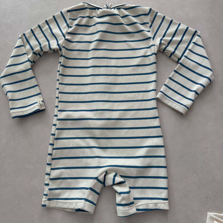 쿨링 딸기 스트라이프 래쉬가드 98-104 사이즈,모자 52-54 사이즈 이미지