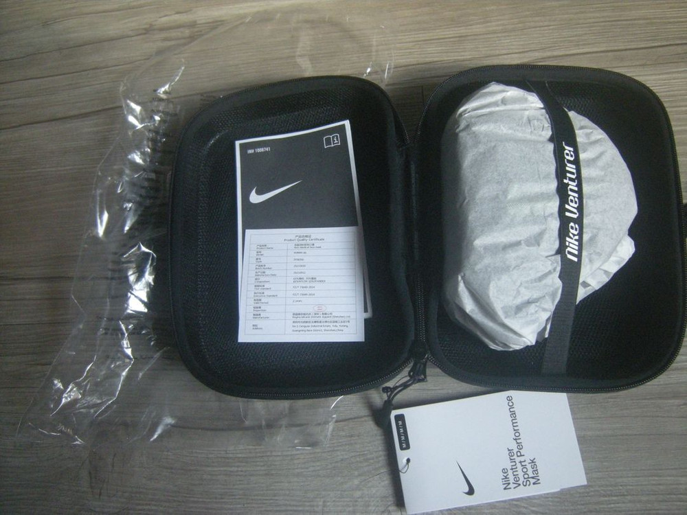 나이키벤처러마스크L사이즈+나이키 르브론 모터크로스 라이더가죽자켓 국내미출시 한정판최고급60만원대 할인m사이즈 이미지