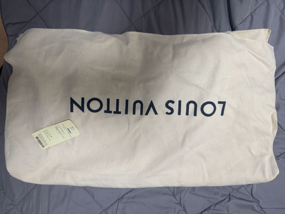 루이비통 모노그램 크리스토퍼 범백 이미지