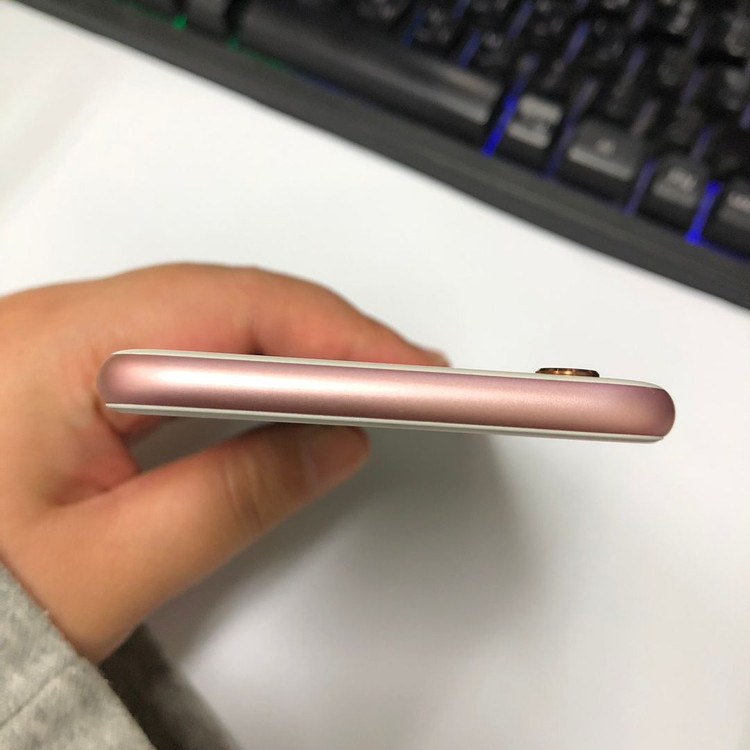 .아이폰6S 64GB 로즈골드 AA급 중고폰 배터리100% 인스타 사진폰 카메라폰 레트로감성 875744 이미지