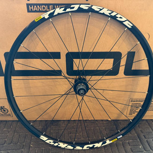 마빅 크로스라이드 26인치 큐알 6볼트 디스크 뒷휠 이미지