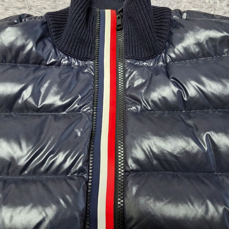 [클로젯][S][실측M]몽클레어 마글리오네 유광 삼선 니트패딩 이미지