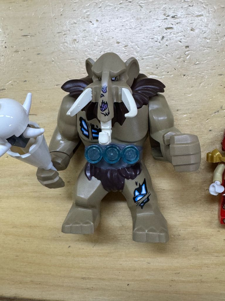 레고 키마 라발의 파이어 라이언 70144 중고 이미지