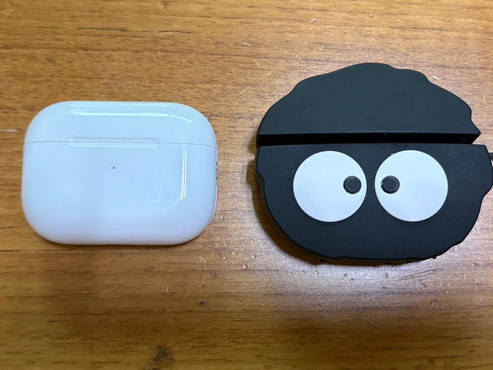 에어팟 프로 라이트닝 8핀 이미지