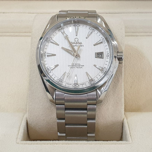 오메가 씨마스터 아쿠아테라 흰판 오토 231.10.42.21.02.001 이미지