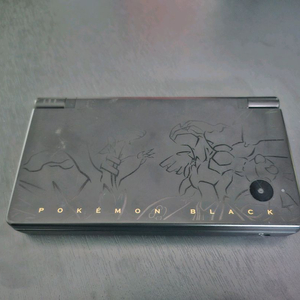 닌텐도 DSI 포켓몬스터 블랙에디션 본체 이미지