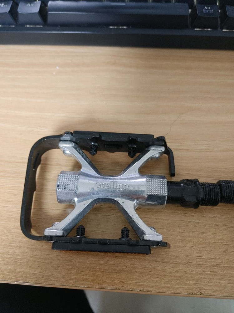 신품급 웰고 자전거 페달, m255 합금 베어링, mtb,로드자전거, 픽시 팔아요. 택포 1만 이미지