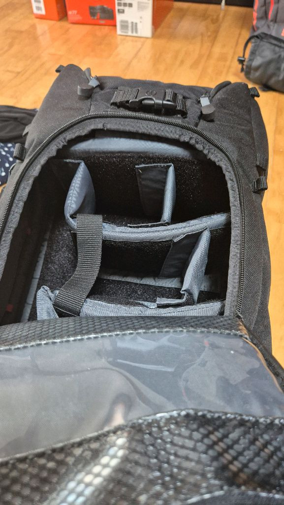 풀프레임 DSLR 카메라 + 70-300mm 렌즈 세트 이미지