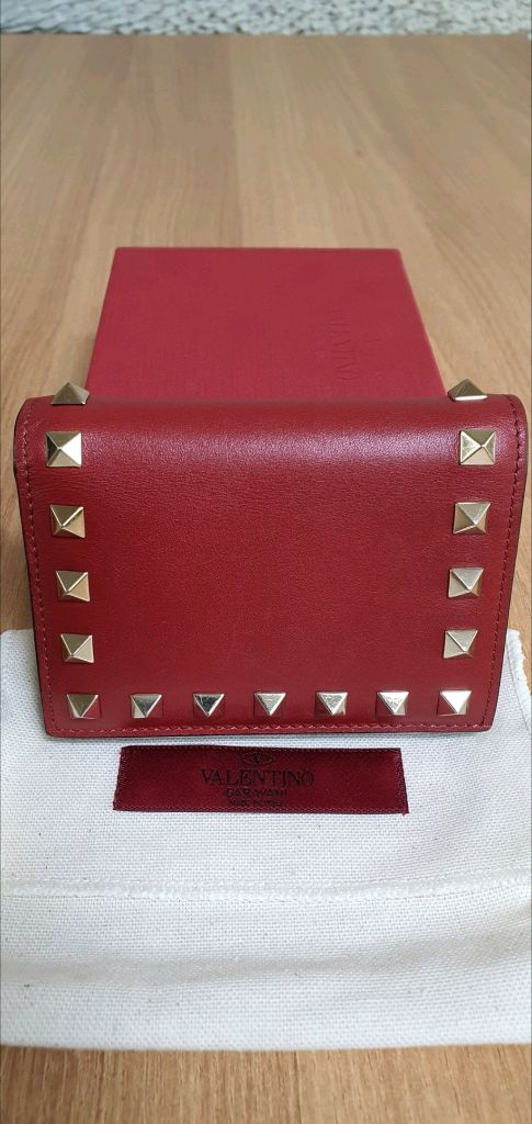 발렌티노 반지갑 카드지갑 정품S급(보증서O)구찌프라다루이비통디올고야드샤넬셀린느보테가생로랑버버리발렌시아가가방 이미지